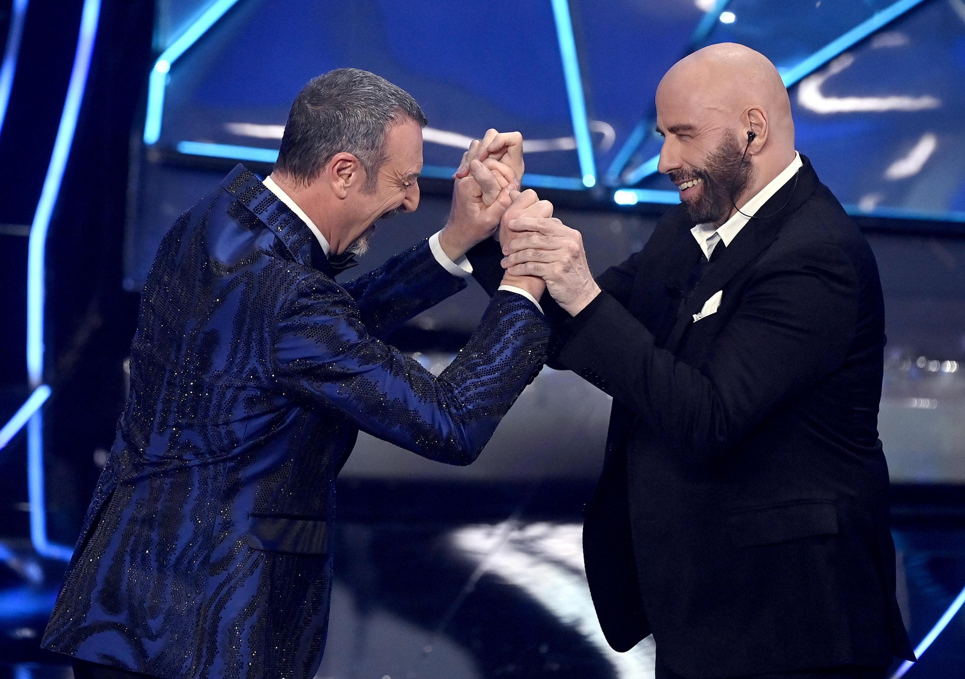 サンレモ2024、第2夜ライブ | アレヴィが病気について語る、ジョルジアが「エ・ポイ」を歌う