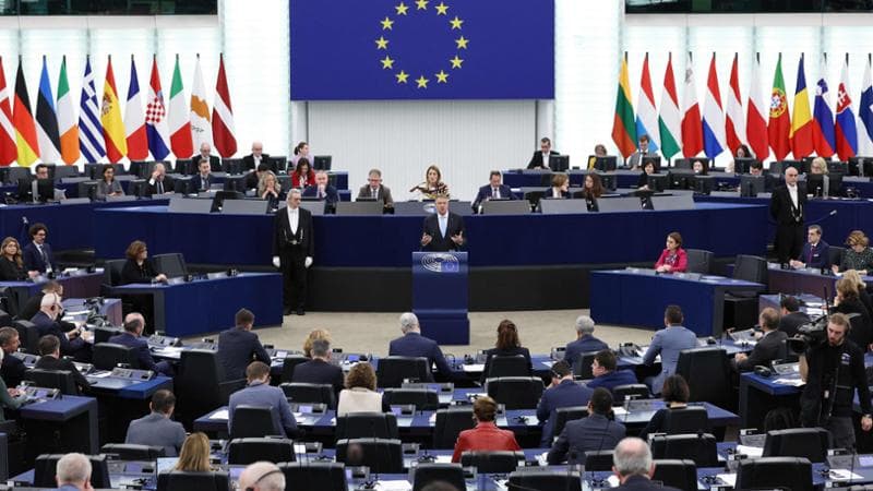 L’allarme di Strasburgo: “Putin vuole distruggere la nostra democrazia, ha messo le europee nel mirino”. E la Lega non vota il testo