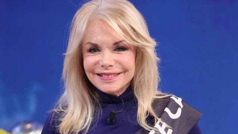 Maria Giovanna Elmi: "Tony Curtis si prese una cotta per me. Andai al galoppo con Sylvester Stallone. Le foto senza veli? Ho pianto per giorni"