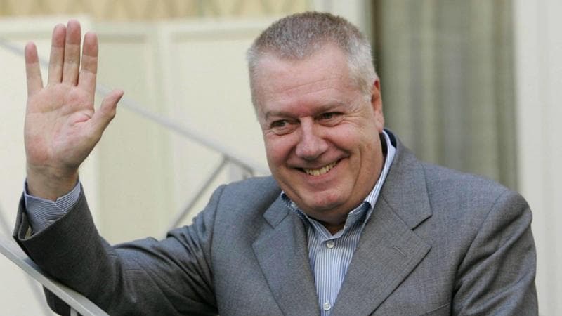 Claudio Lippi: "Qualcuno mi spieghi perché non ho più lavorato. Berlusconi ci firmava assegni in bianco. Fui tradito da un amico e persi tutto"