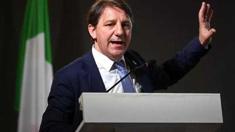 Tridico: "Serve un welfare europeo con più tasse sui profitti globali"Focus. "Il sistema non si può reggere soltanto sui lavoratoriL'intervista integrale Video