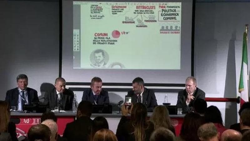 Video. Decaro: 'Assegnate 147 mila gare, porteremo a termine le opere entro il 2026' - Il video integrale