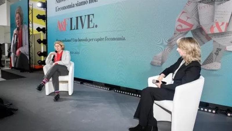 Pagamenti digitali inarrestabili, ma l'amore per il contante resta