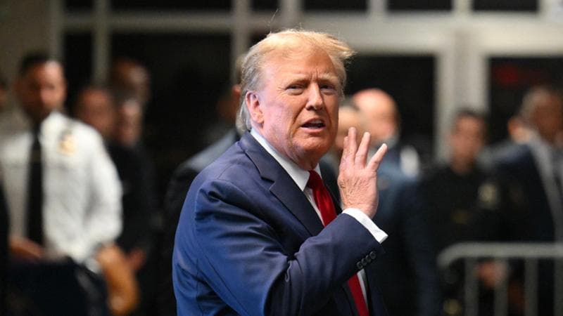 DONALD TRUMP