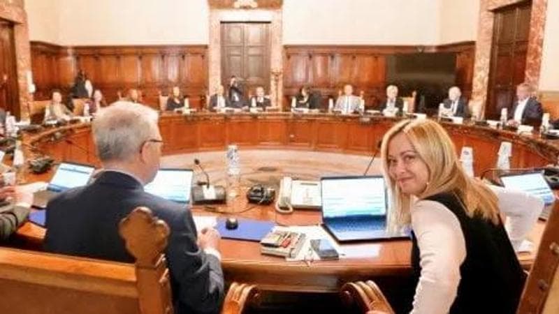 Il primo anno di Meloni: il suo governo è il meno gradito dal 2019