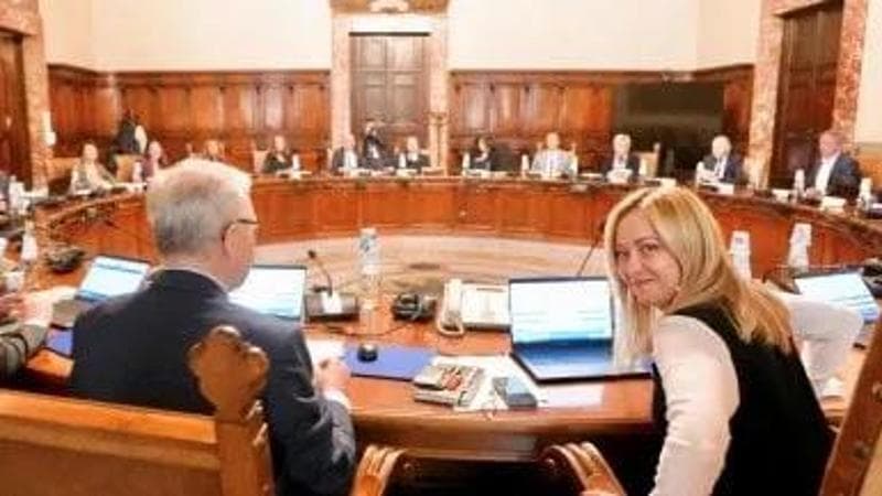 Dodici mesi di promesse non mantenute