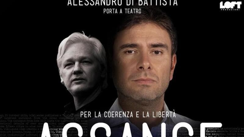 Di Battista in tour con il caso Assange: il teatro “controcorrente” dell’ex 5 Stelle