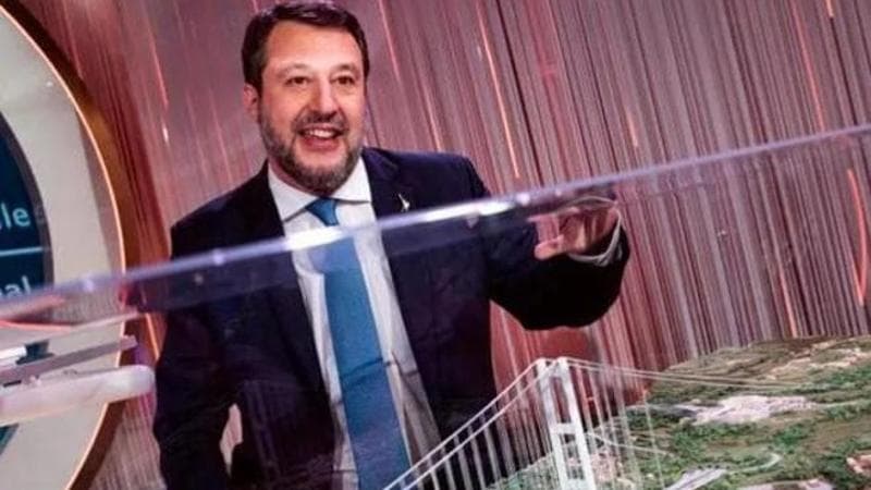 Ponte sullo Stretto, aperta un’inchiesta sul metodo Salvini. Il ministro: “Pd e sinistra contro un diritto degli italiani”