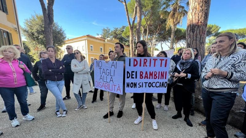 Roma, una manifestazione per i fondi per la disabilità