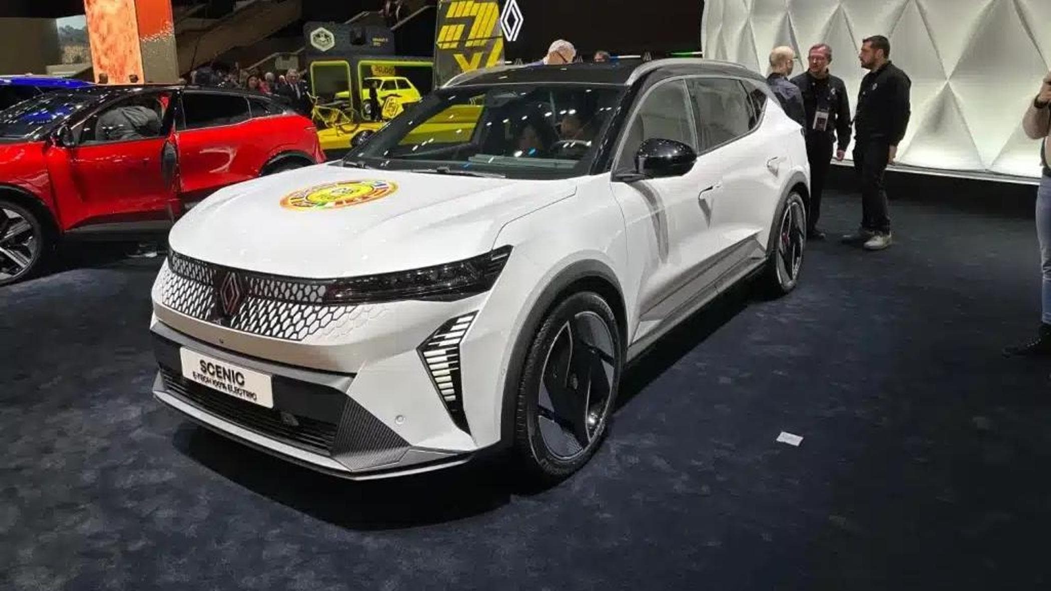 Renault Scenic E-tech electric è la Car of the year 2024 - la Repubblica