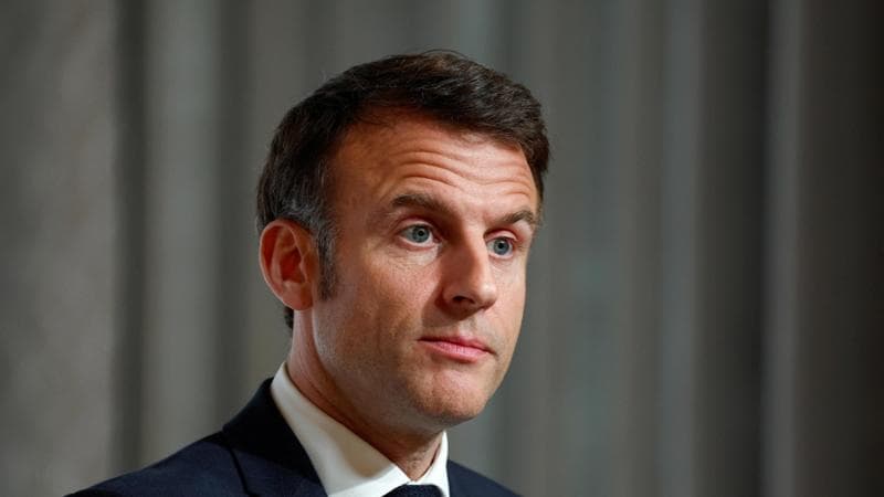 “Soldati occidentali in Ucraina”, il piano Macron per una coalizione militare di “volenterosi”. Usa, Ue e Nato contrari. Il Cremlino: “Sarebbe guerra diretta”