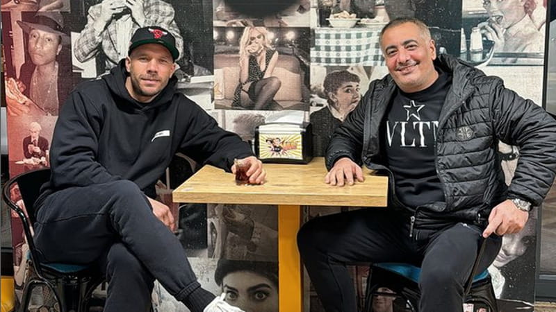 Podolski in uno dei suoi locali