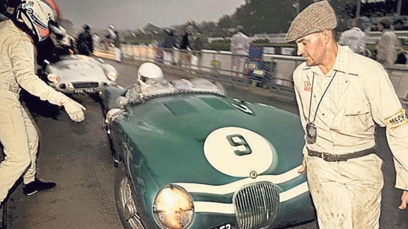 Nostalgia anni Cinquanta. Una Jaguar C-type del 1952 in una foto della serie scattata al Goodwood Revival nel 2013