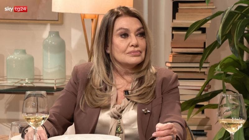 Veronica Lario, ex moglie di Silvio Berlusconi, per la prima volta in tv ospite di 'A cena da Maria Latella' il dinner talk in onda il 1 marzo alle 21 su Sky TG24