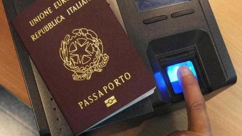 Burocrazia canaglia. Attese fino a un anno per passaporti e carte d’identità