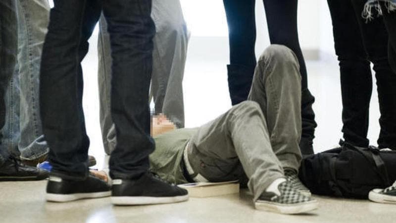 Reggio Calabria, bullismo in classe: denunciati 5 minorenni