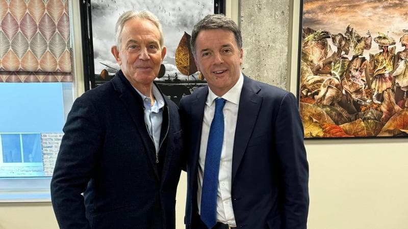 Renzi: “Il sindaco di Bari Decaro sarebbe un grande leader del Pd”