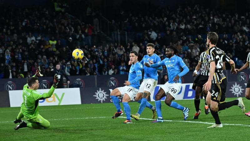 Raspadori realizza la rete della vittoria del Napoli