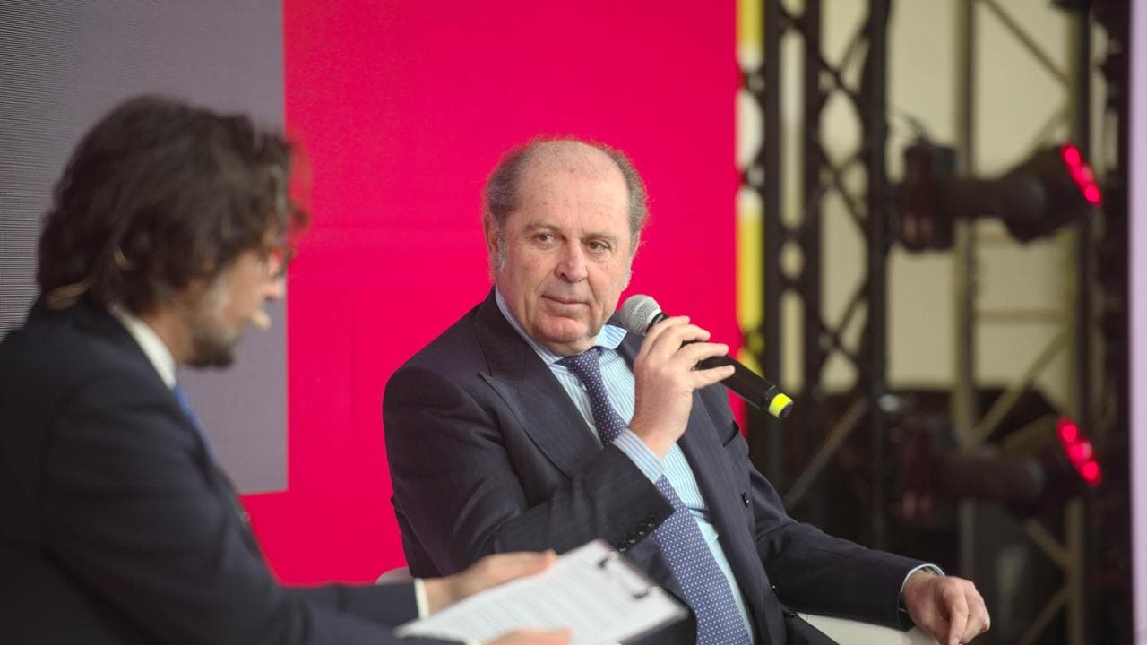 



Donnet: “Ddl capitali&nbsp;legge da cambiare.&nbsp;Più rischi che benefici&nbsp;per le imprese”




