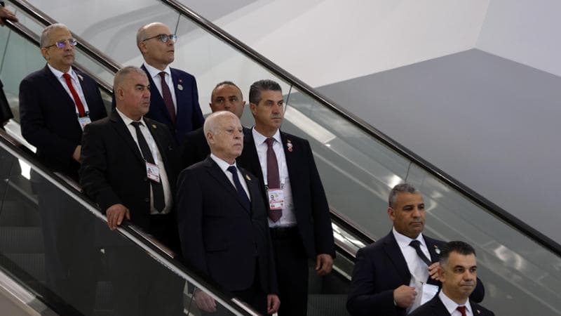 Tre cooperanti italiani fermati in Tunisia perché trovati con 3mila euro in contanti: “Operazione sospetta”