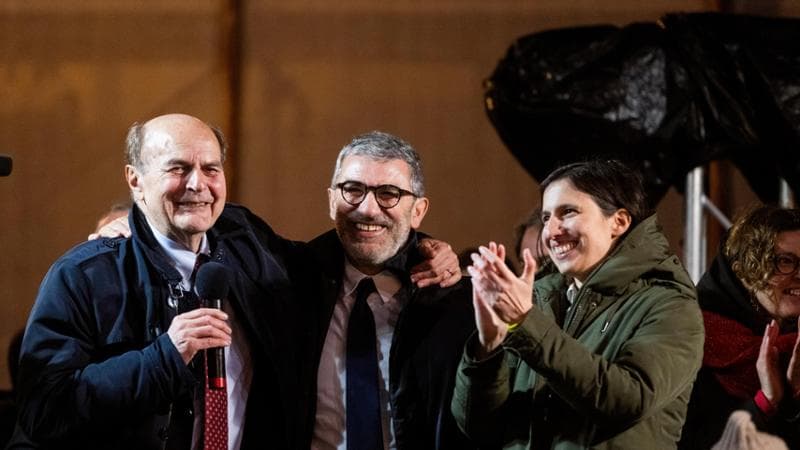 Elly Schlein, Luciano D’Amico e Pierluigi Bersani a Sulmona