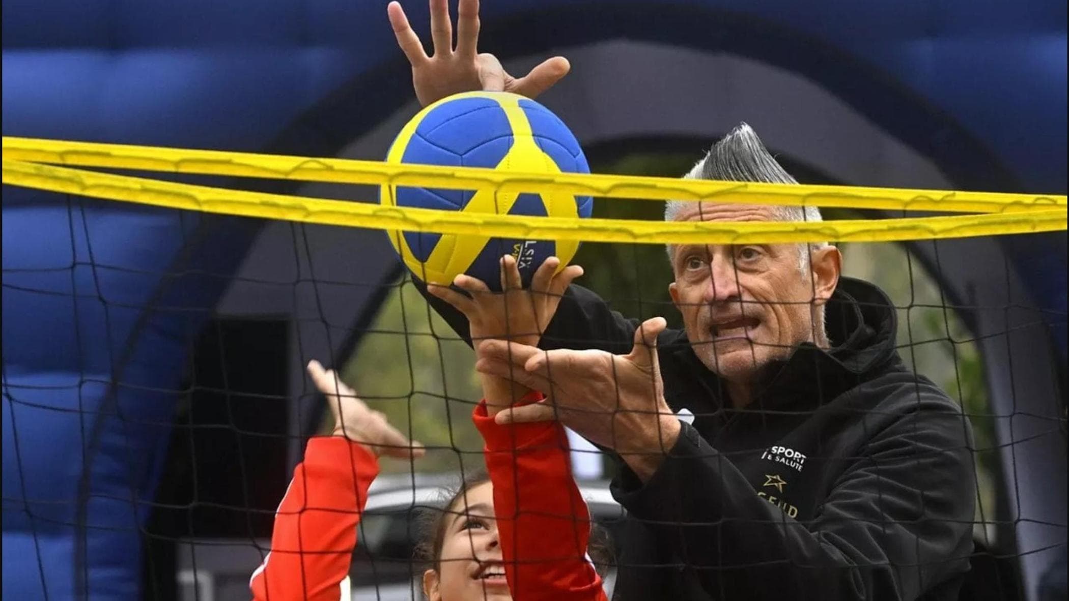 Photo Autographiée D'Andrea LUCCHETTA - Volley-ball - Format ~20x25 Cm