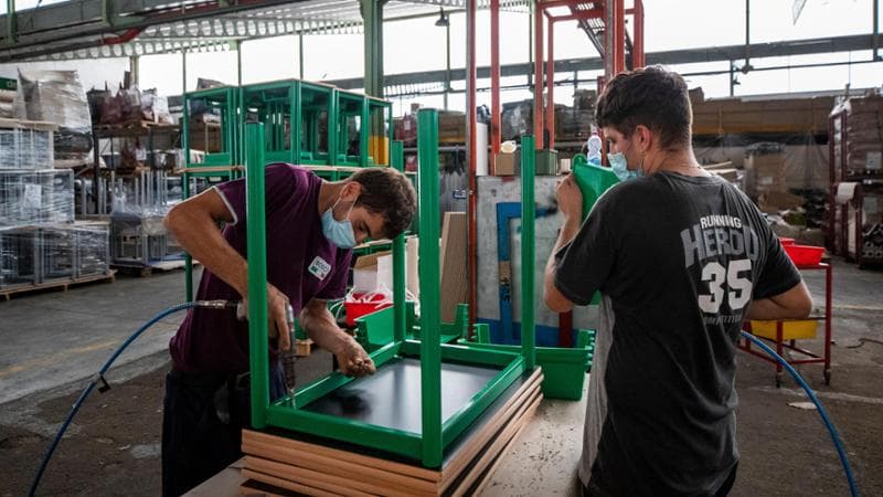 19/08/2020 Vasto, Fabbrica Vastoarredo azienda produttrice di arredi didattici incaricata per la realizzazione dei banchi monoposto per il nuovo anno scolastico