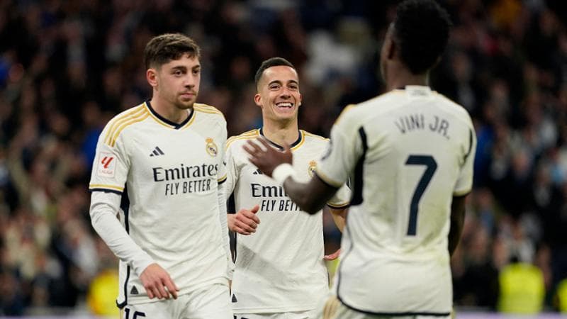 Vinicius, Valverde e Vazquez esultano