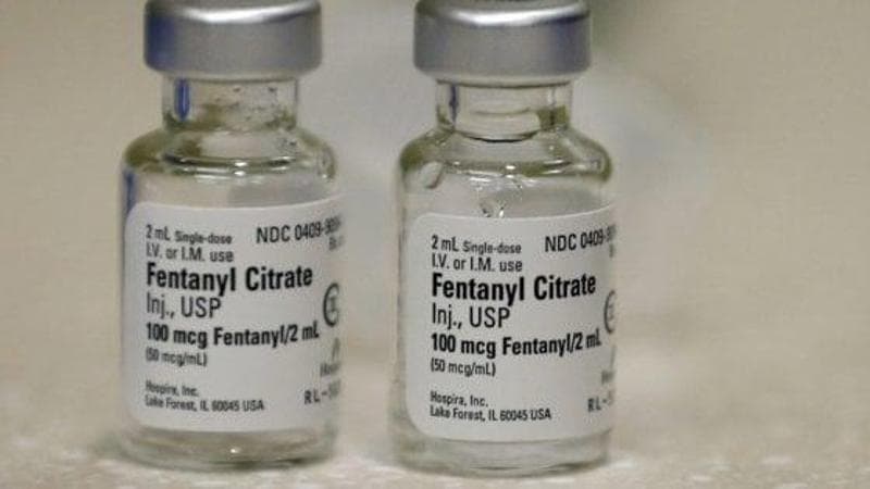 Allarme Fentanyl in Italia, il piano del governo: “C’è un interesse della ’ndrangheta, rapper e trapper i cattivi maestri”