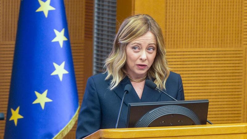 Il governo dei diciotto condoni. Ogni mese un aiuto agli evasori