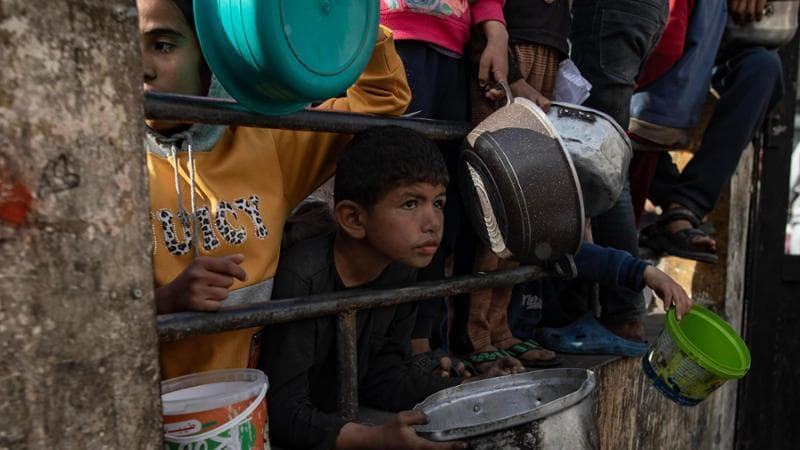 Diario da Gaza – Nella gerarchia sociale dei disperati anche i bambini minacciano i grandi mentre si espande il potere dei clan