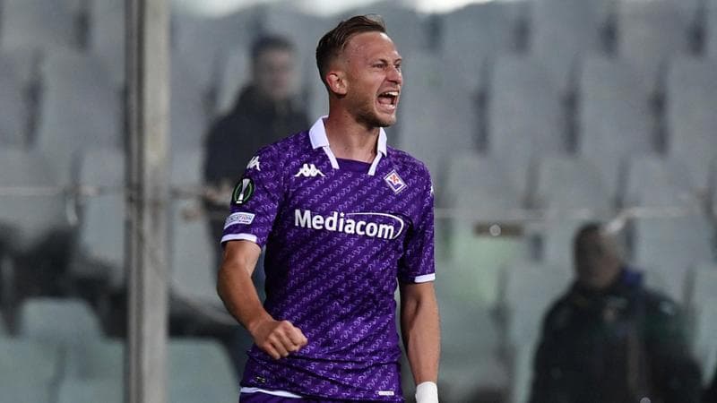 Barak esulta dopo il gol