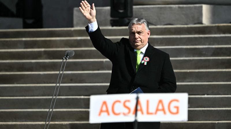 Orban fa appello alla base in un discorso anti Ue: “Occupiamo Bruxelles”