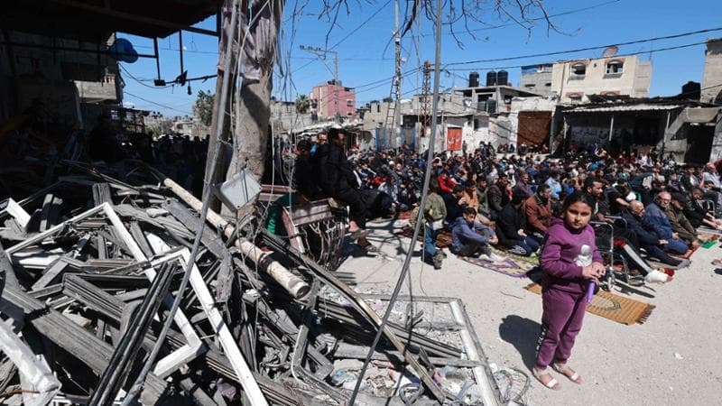 Lo sforzo di dignità per la cena del Ramadan a Gaza