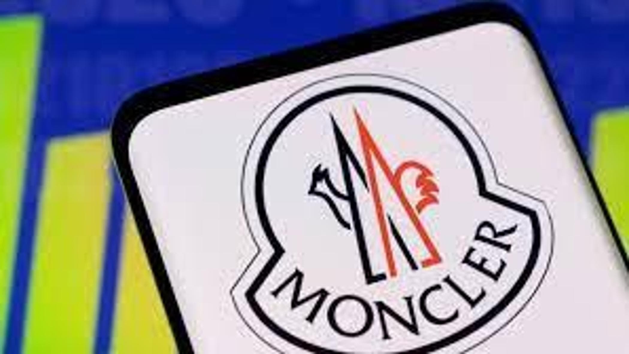 Rivetti vende le azioni di Moncler che aveva ricevuto in cambio di ...