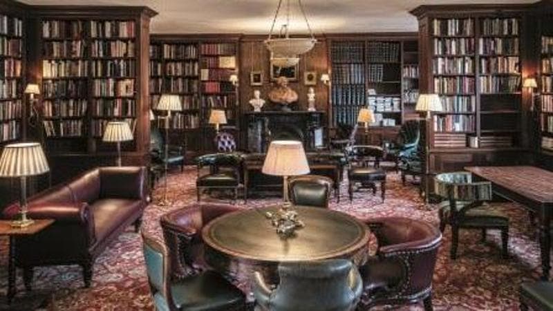Il club più esclusivo di Londra accusato di sessismo. Inizia la fuga dei soci Vip