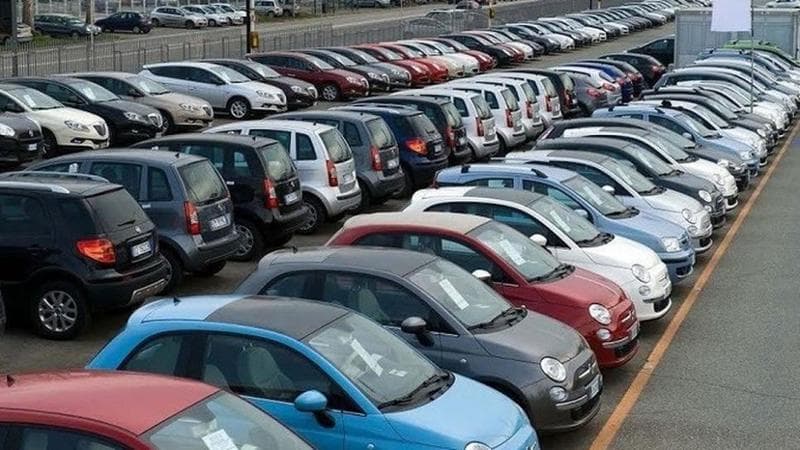 Auto, a febbraio il mercato in Europa cresce del 10,2%