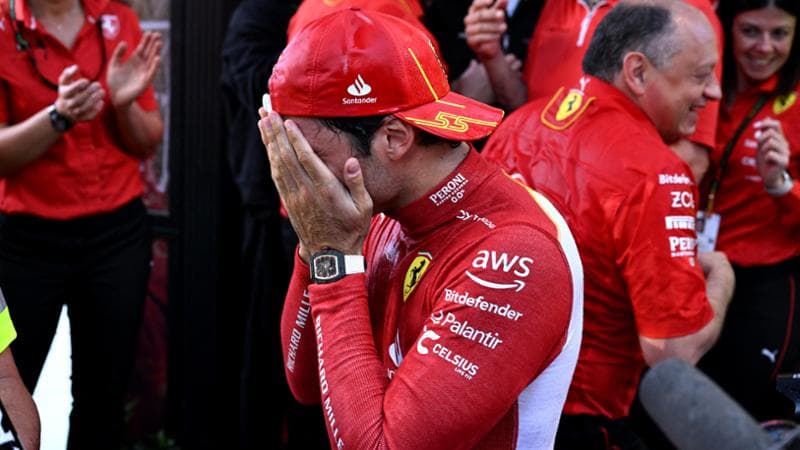 Carlos Sainz dopo il trionfo di Melbourne