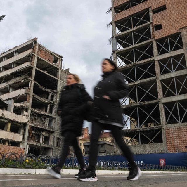Belgrad, Trump yanlısı yasaya evet, Kushner NATO tarafından yıkılan kışlaları lüks bir otele dönüştürecek
