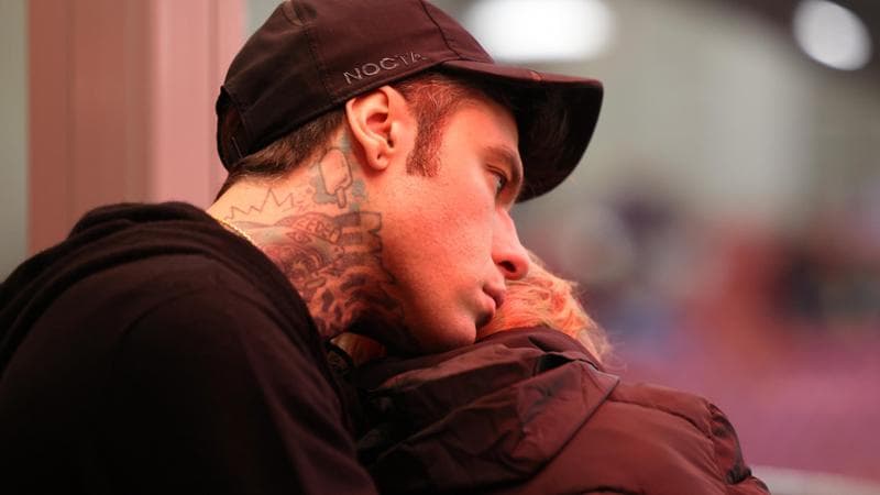 Fedez, le lacrime a ‘Belve’ parlando di moglie e figli. E smentisce tradimenti e flirt