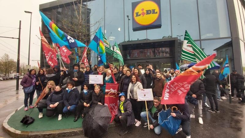 Sciopero supermercati, la protesta alla Vigilia di Pasqua. Ecco cosa c’è da sapere