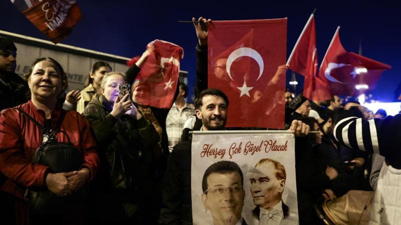 Elezioni in Turchia, Erdogan sconfitto: all’opposizione Istanbul, Ankara e le altre grandi città
