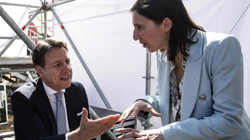 Sondaggi politici, cala il Pd e sale il M5S