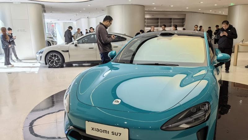 Corre l’auto Xiaomi, lo Steve Jobs cinese batte i maestri di Apple