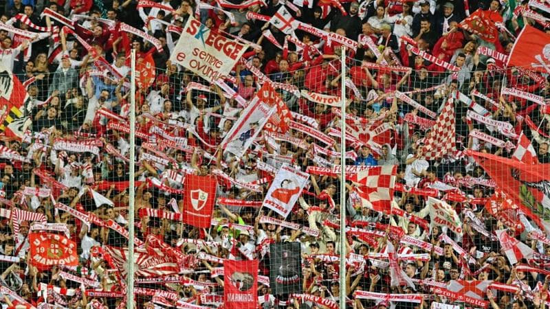 Il Mantova torna in serie B dopo 14 anni: pari del Padova, è festa anche senza giocare