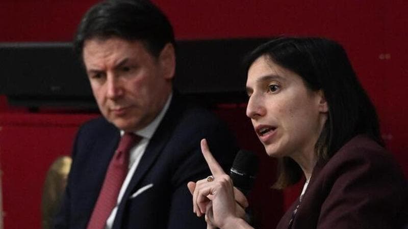 Sondaggi politici, gli screzi nel campo largo fanno scendere Pd e M5S. Ma cresce il gradimento per i leader di opposizione