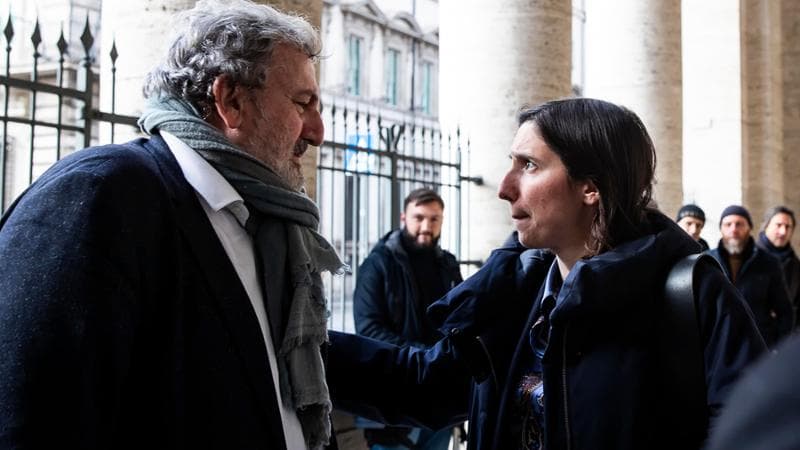 Il presidente della Regione Puglia, Michele Emiliano, con la segretaria del Pd Elly Schlein