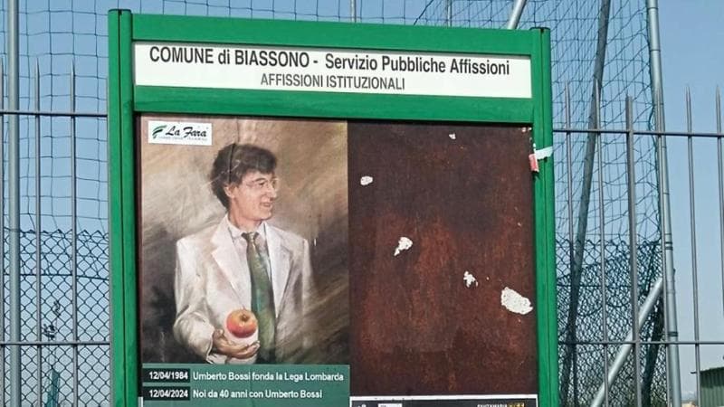 I manifesti con Bossi per i 40 anni della Lega