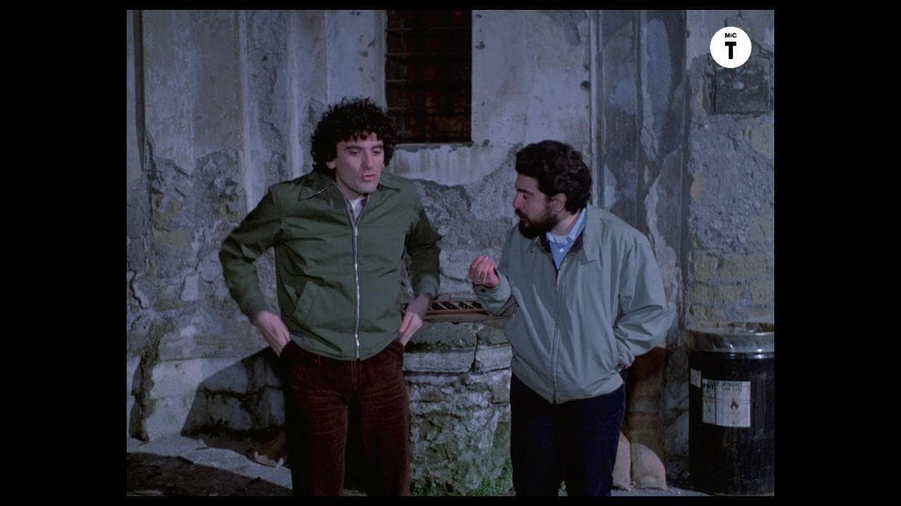 'Laggiù qualcuno mi ama', Martone celebra Massimo Troisi. Il trailer