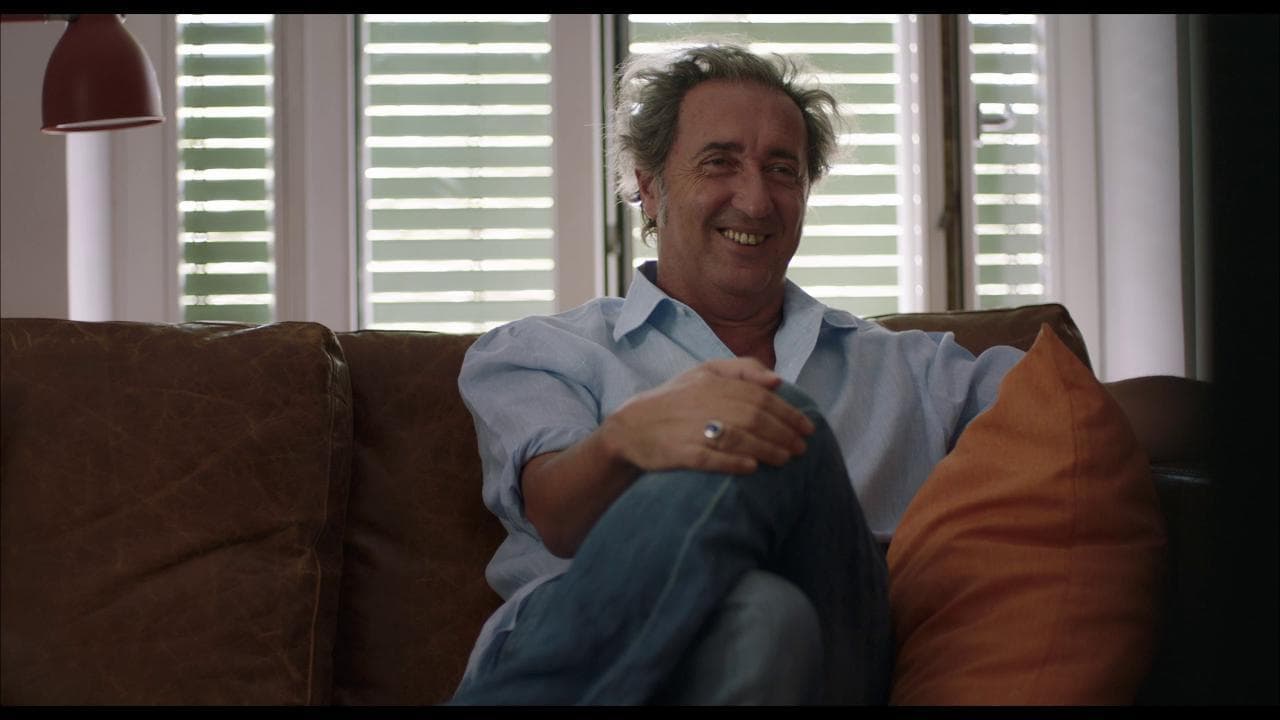 Paolo Sorrentino ricorda Troisi nel doc di Martone: "Comicità e sentimenti, ecco cosa mi ha insegnato"